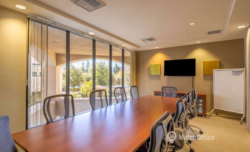 Conference center in Westlake Village, CA, 2945 Townsgate Road Westlake Village (91361) - 2 | MatchOffice.com
