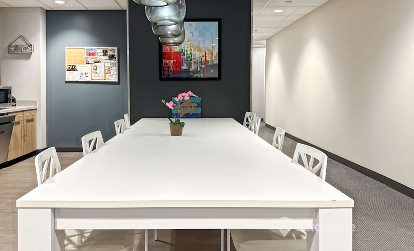 Meeting room in Santa Monica, CA, 2447 Pacific Coast Highway (90254) - 7 | MatchOffice
