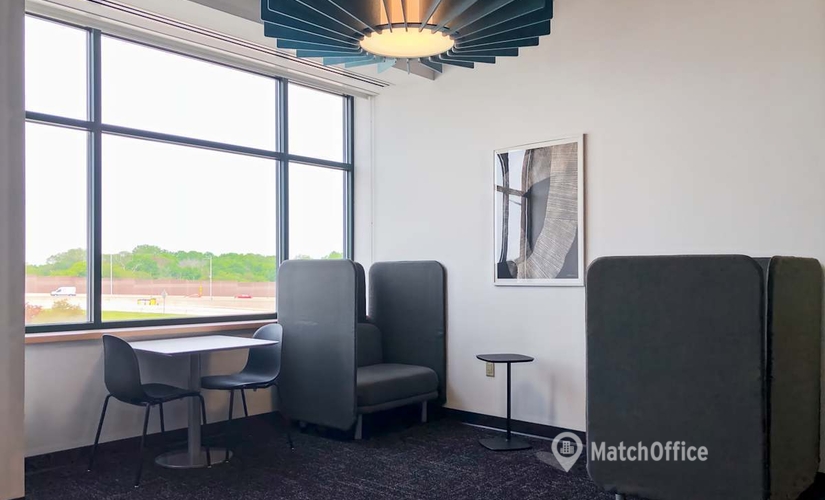 Conference center in Glendale, WI, 500 West Silver Spring Drive (53217) - 4 | MatchOffice.com