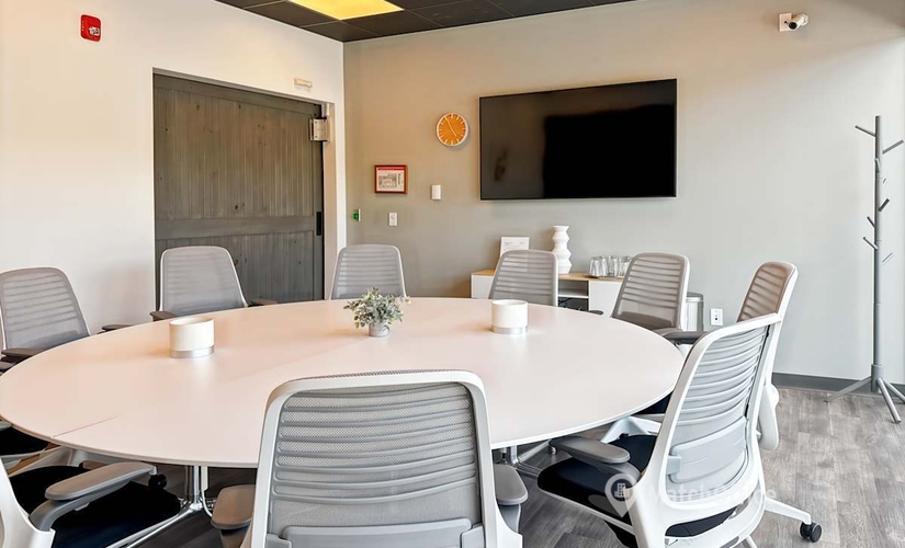 Conference room in Reading, PA, 2395 Lancaster Pike (19607) - 8 | MatchOffice.com