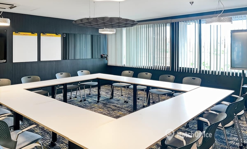 Conference hall in Palm Springs, 750 N Palm Canyon Dr (92262) - 2 | MatchOffice