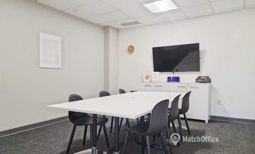  Conference center in West Allis, WI, 10150 W National Ave (53227) - 8 | MatchOffice.com