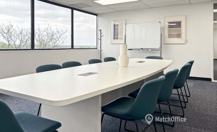 Conference room in Des Moines, IA, 1501 42nd Street (50266) - 9 | MatchOffice.com
