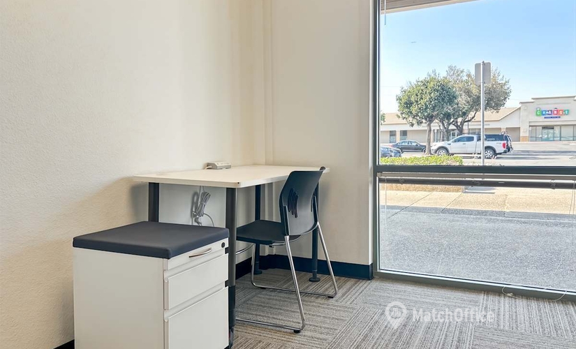 Conference room in Stockton, 17036 S Harlan Rd (95330) - 4 | MatchOffice.com