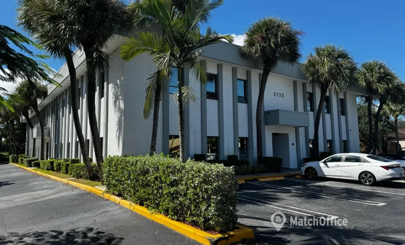 Office Corporate Way 5725 33407 West Palm Beach, FL