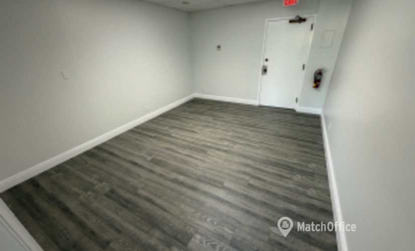 Office Northlake Boulevard 4360 33410 Palm Beach Gardens, FL