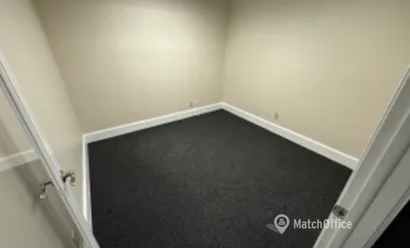 Office South Perimeter Road 1801 33309 Fort Lauderdale, FL