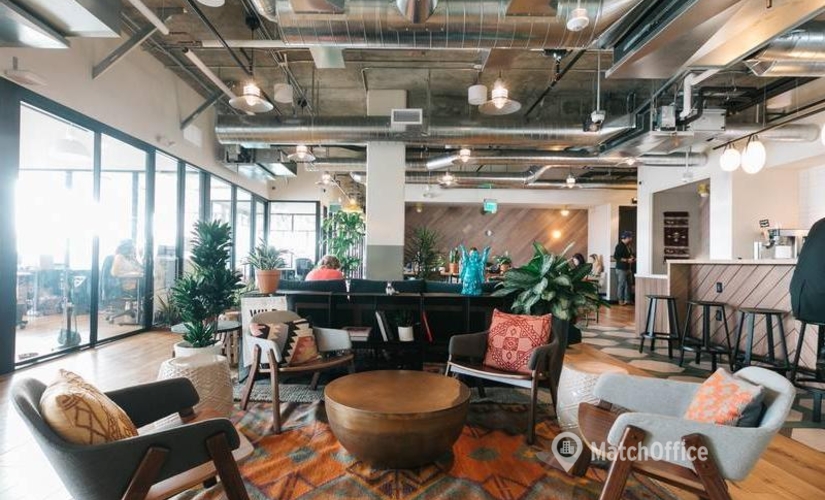 735 m² Business space building up for rent in Los Angeles, CA, 925 N La Brea Ave (90038) - 2 | MatchOffice.com
