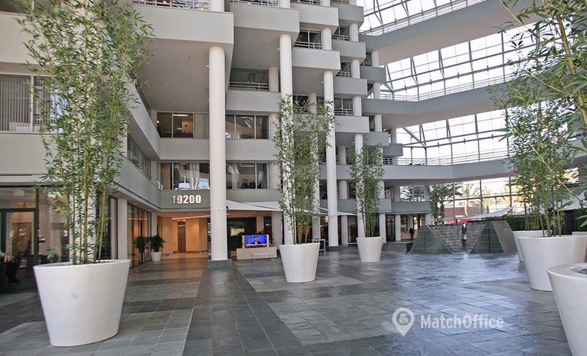 900 m² Serviced office place up for rent in Irvine, CA, 19200 Von Karman Ave (92612) - 1 | MatchOffice