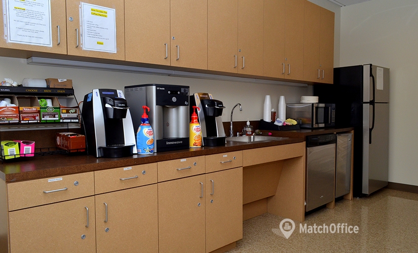 900 m² Business park property up for rent in McKinney	, TX, 5900 South Lake Forest (75070) - 4 | MatchOffice.com