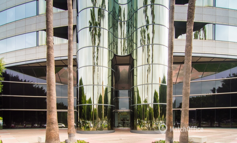 675 m² Business center place up for rent in San Diego, CA, 8880 Rio San Diego Drive (92108) - 1 | MatchOffice