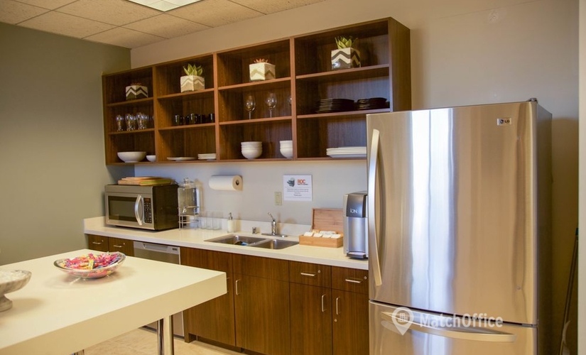 480 m² Business park place available to rent in Newport Beach, CA, 23 Corporate Plaza Dr (92660) - 3 | MatchOffice.com