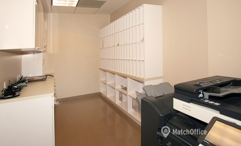 785 m² Serviced office building for rent in Irvine, CA, One Park Plaza (92614) - 3 | MatchOffice.com