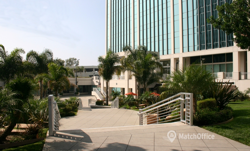 9688 m² Business park in Long Beach,	 CA, 100 Oceangate (90802) - 1 | MatchOffice