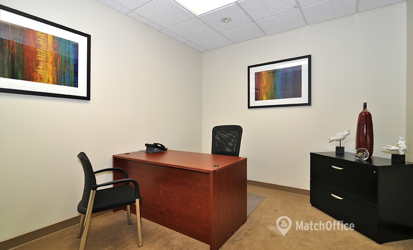 951 m² Business space in Woodland Hills, CA, 21550 Oxnard Street (91367) - 1 | MatchOffice