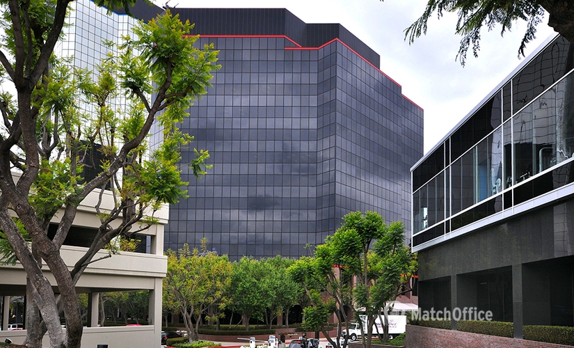 951 m² Business space in Woodland Hills, CA, 21550 Oxnard Street (91367) - 0 | MatchOffice.com