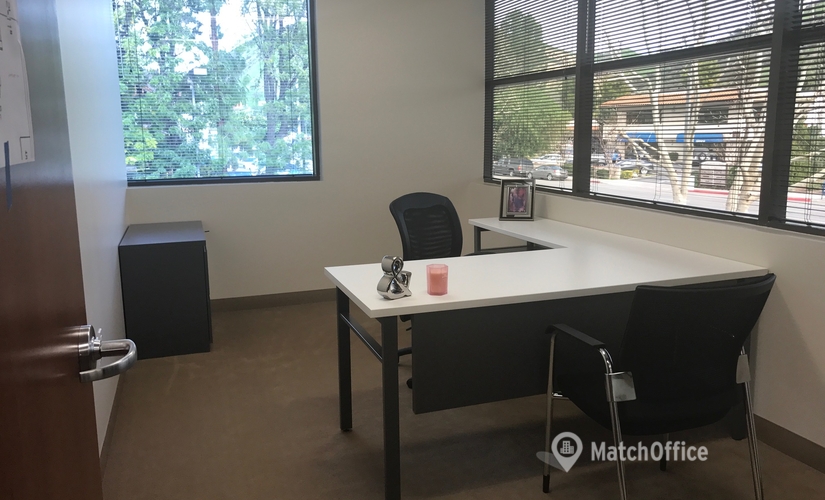 500 m² Serviced office building up for rent in Los Angeles, CA, 26565 West Agoura Road (91302) - 2 | MatchOffice.com