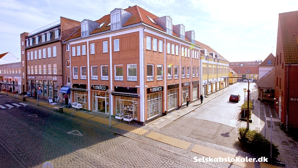 Store Torv 17,1.sal, 3700 Rønne