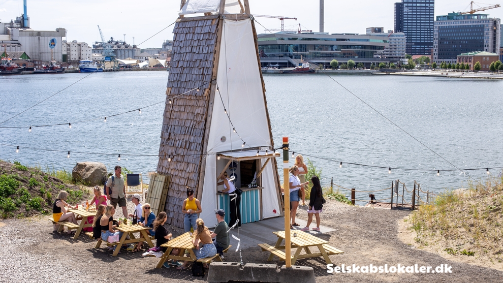 Islands Brygge 10, 2300 København K