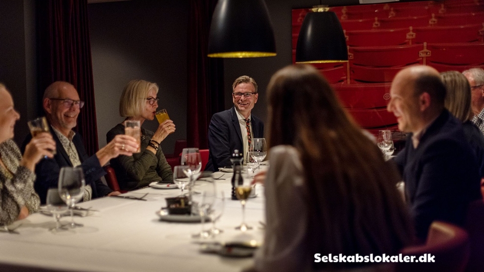 Banegårdspladsen 12, 8000 Århus C