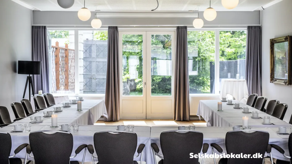 Slotsgade 6, 3480 Fredensborg