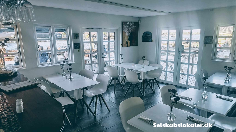 Støvvasen 1, 4780 Stege