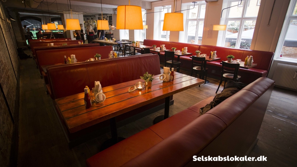 Gammel Strand 34, 1202 København K