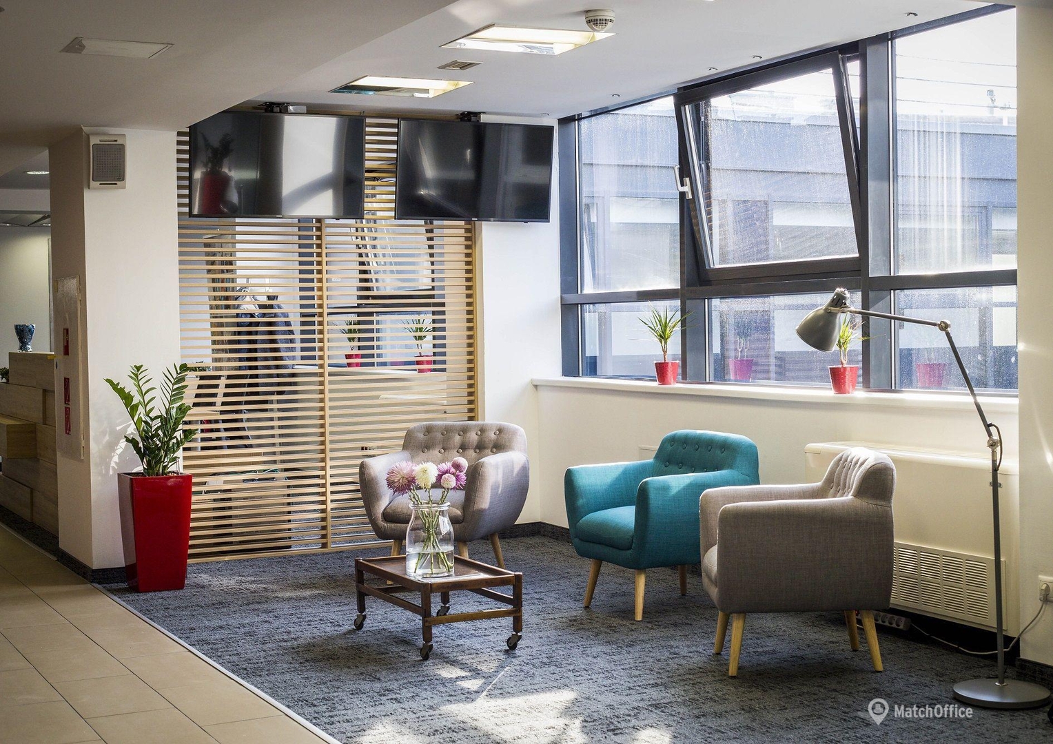 File Bkk Futar Kozpont Szabo Ervin Ter 2 Baross Utca 2010 09 24 Panoramio Jpg Wikimedia Commons