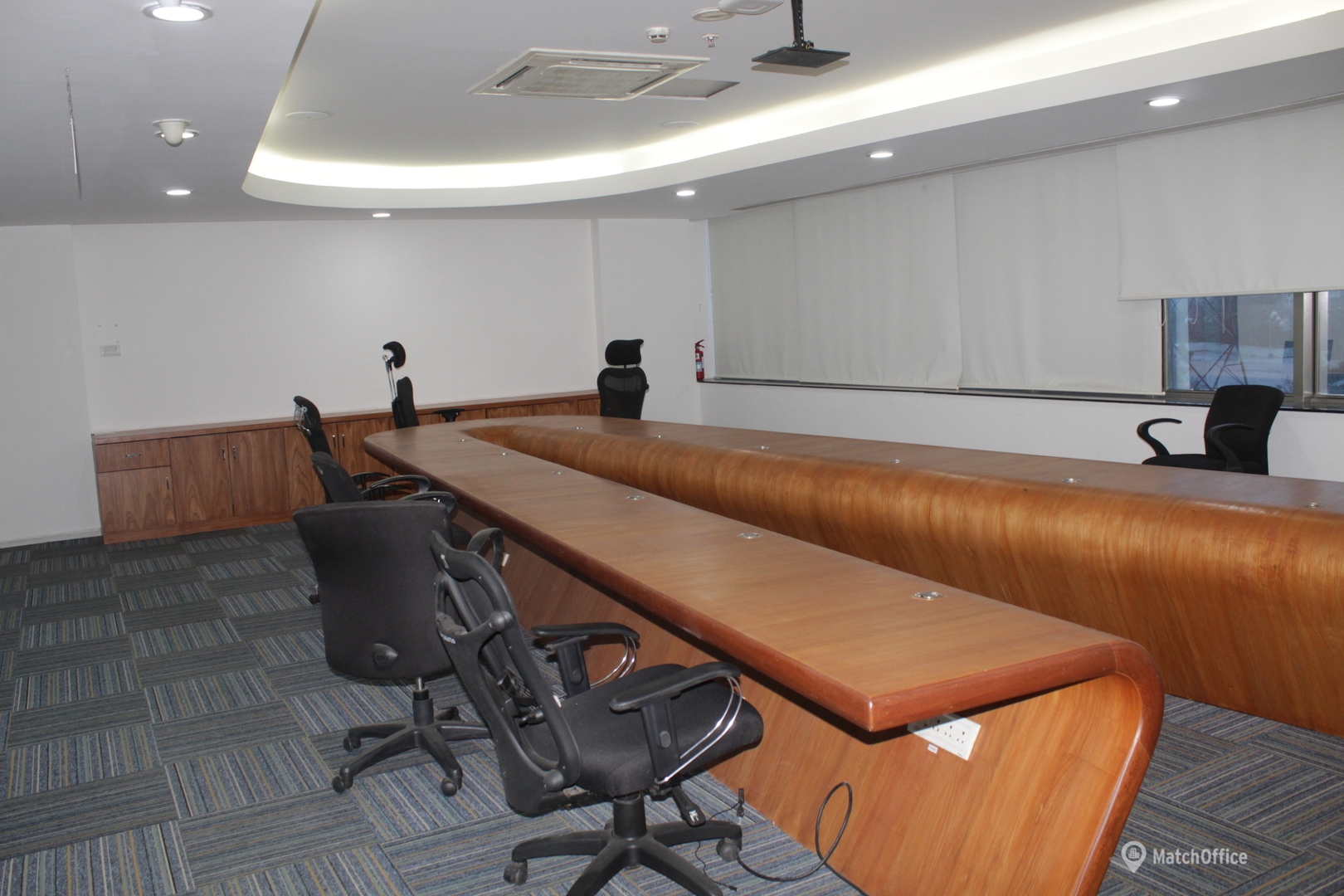 Spacious coworking space for rent in Hinjewadi, Pune, Maharashtra.