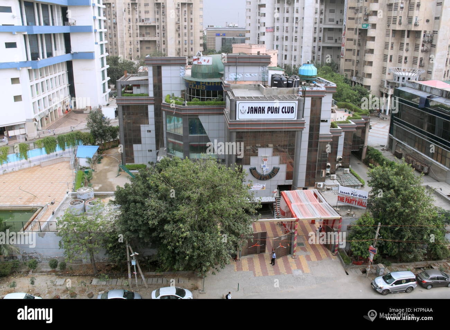 Levis janakpuri district sale centre