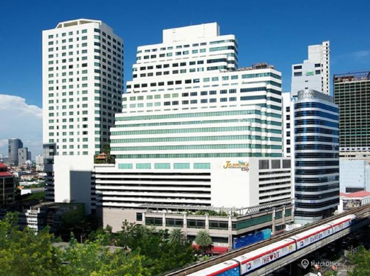 Coworking Office on 2 Jasmine City Building, Bangkok for Rent