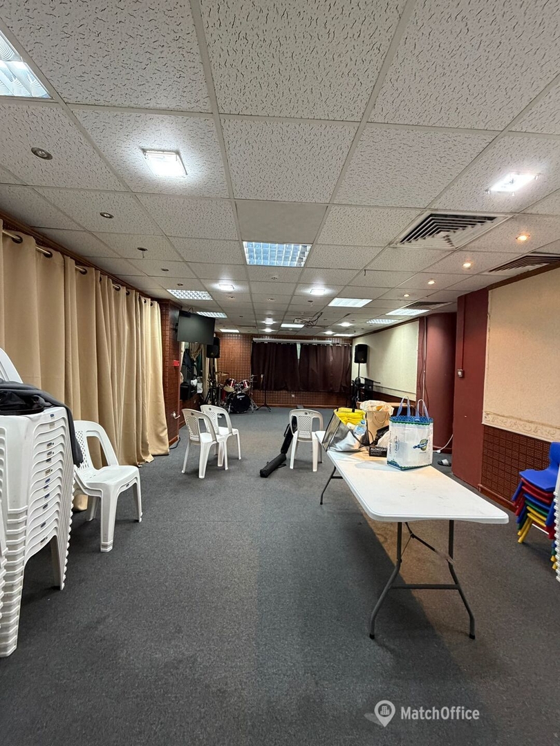 Managed Office Spaces for Rent on Khalid Bin Al Waleed Rd, Dubai ...