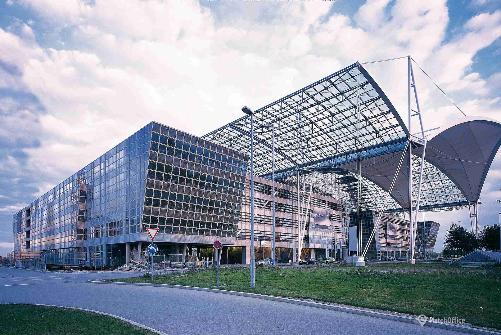 Terminalstraße Mitte 18 85356 München Flughafen www.matchoffice.de
