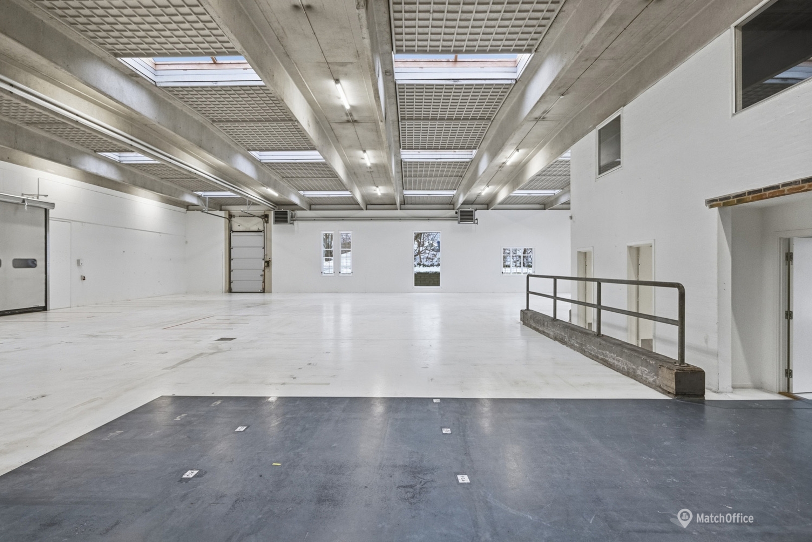 Edwin Rahrs Vej 54 i Brabrand - Lager til leje 982 m² Lokalebasen.dk