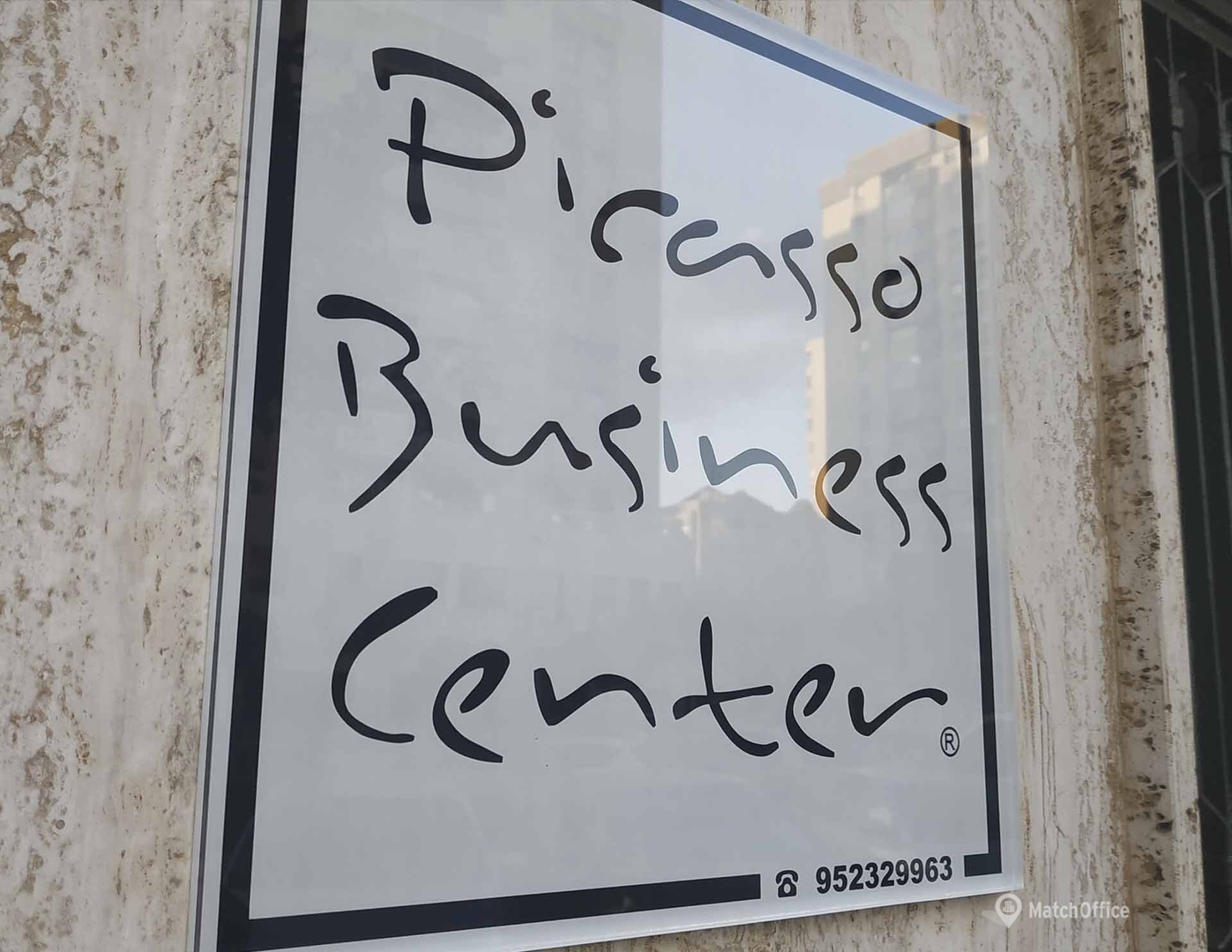 Premium Business Mailing Address at Plaza Villa de Castelldefels ✓  