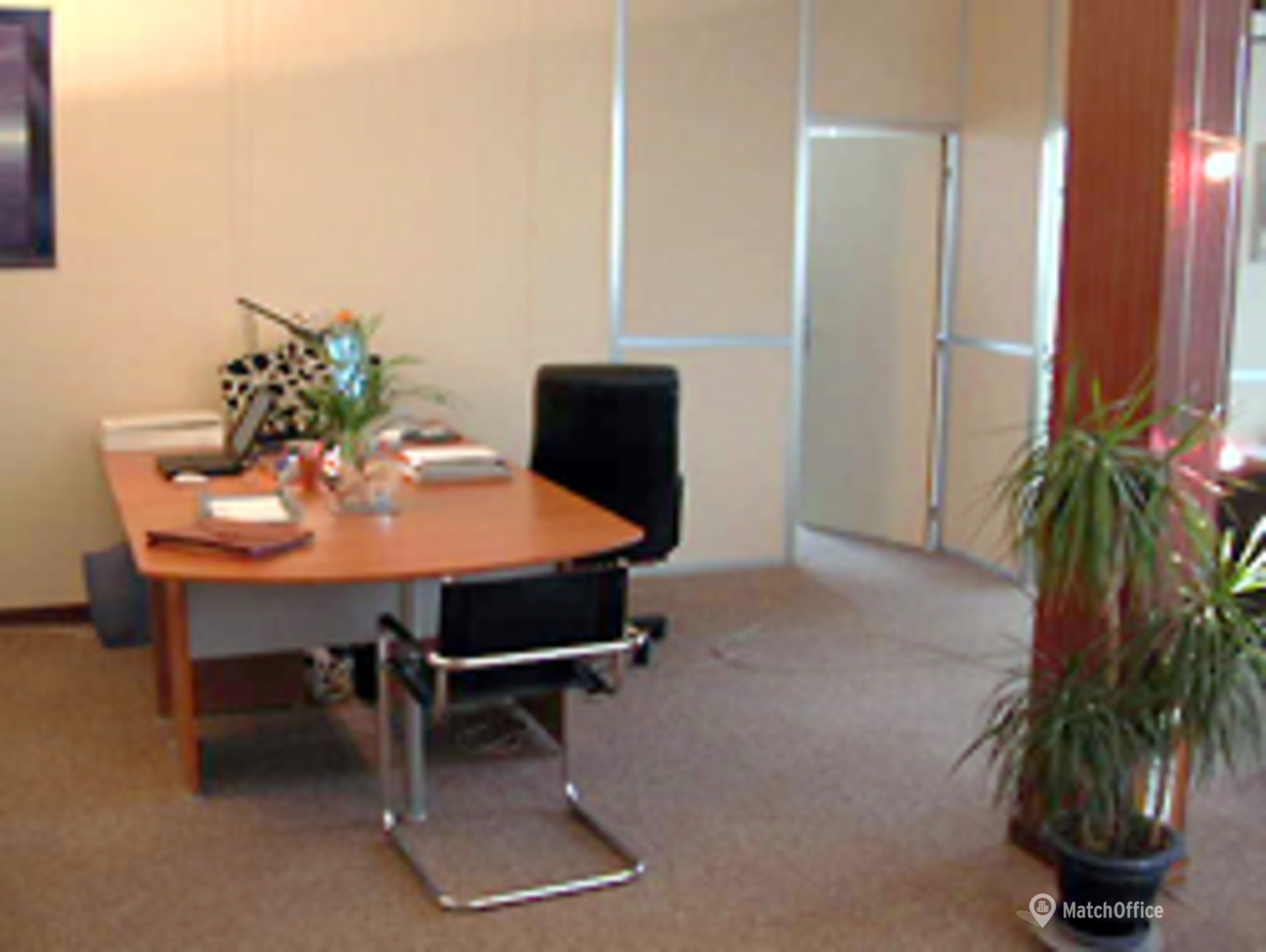 Bureaux équipés à location à Le Plessis Belleville 50 m², 5 - 1 | MatchOffice