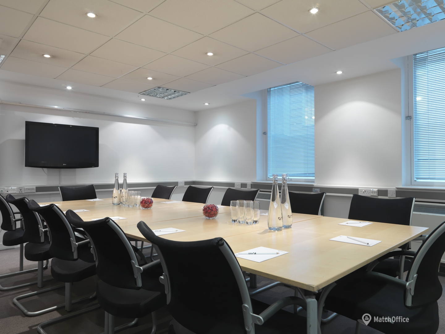  Meeting room for rent in Central London, 18 Soho Square, 20 m² - MatchOffice.co.uk