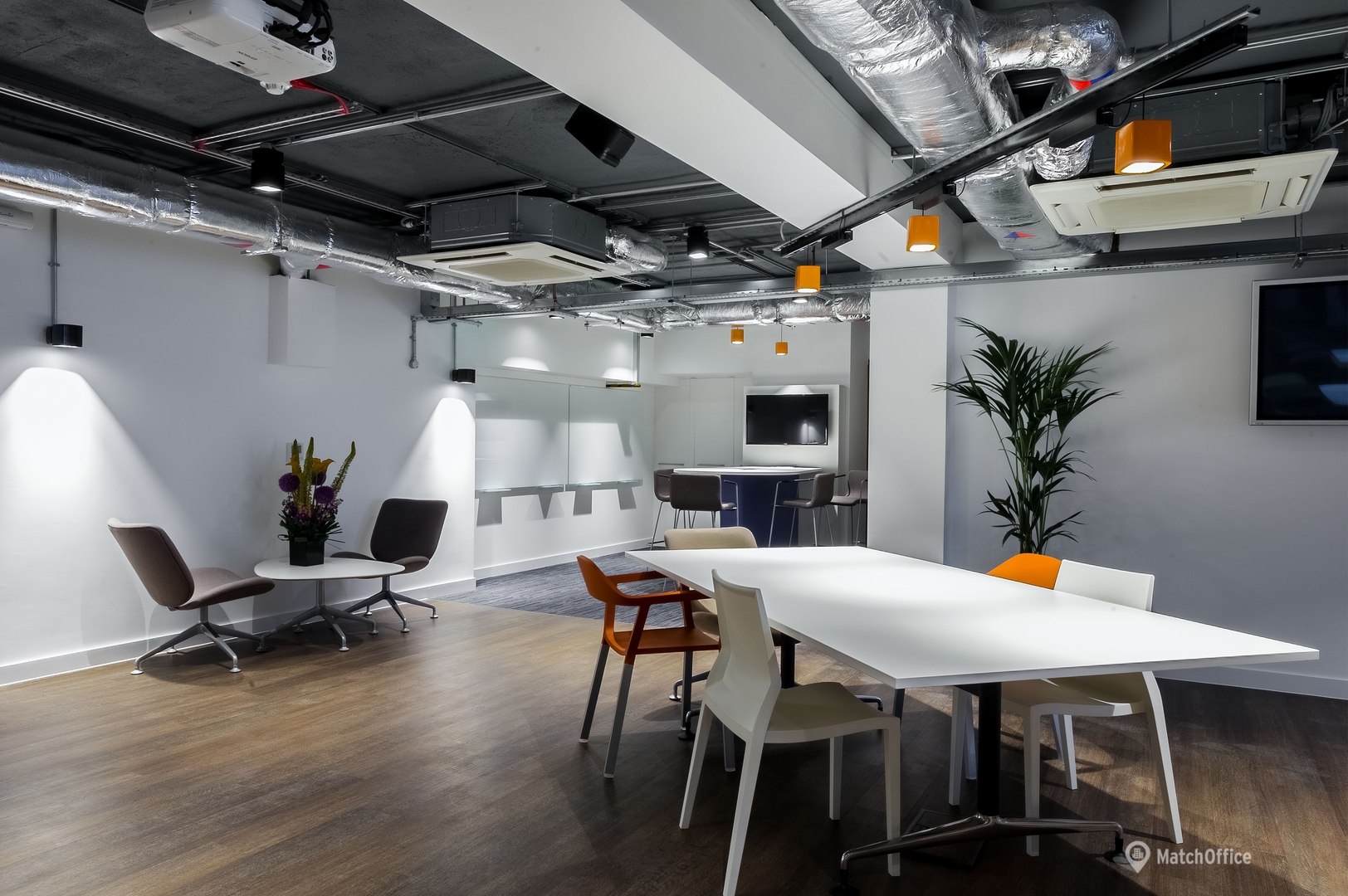 25 North Row W1K 6DJ City of London Coworking spaces 45 m