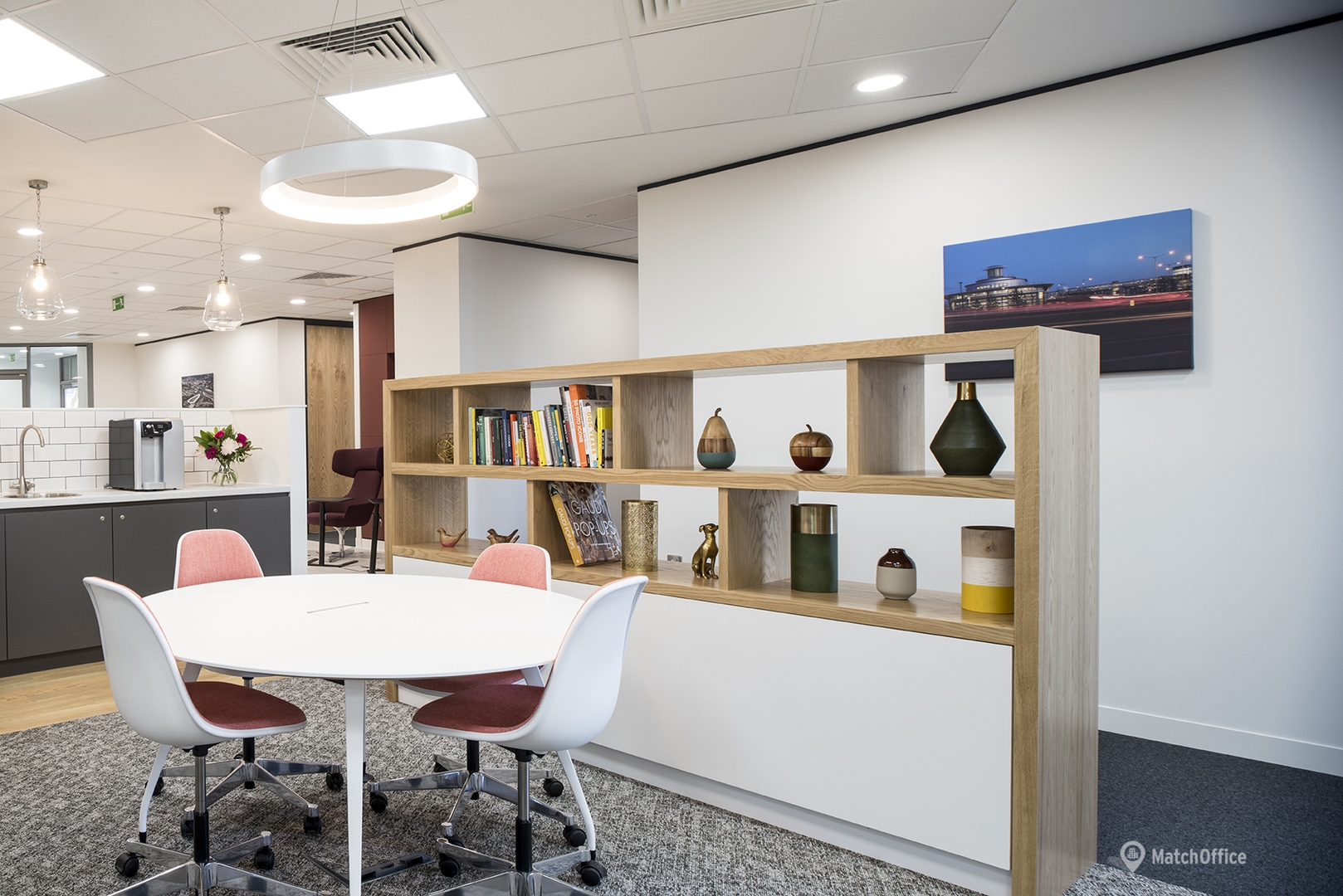  Coworking space in The City of London, 68 Lombard Street, 34 m² - MatchOffice.co.uk