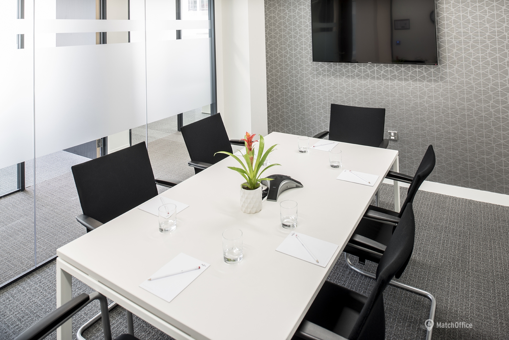  Work space in The City of London, 68 Lombard Street, 34 m² - MatchOffice.co.uk