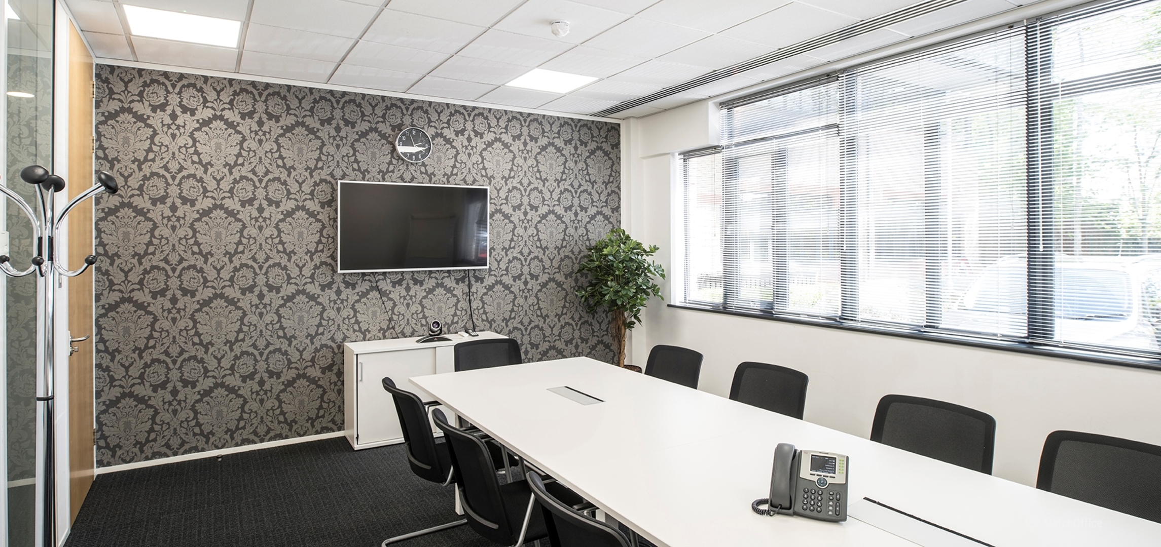  Business center  in High Wycombe, Aston Court, 24 m² - MatchOffice.co.uk