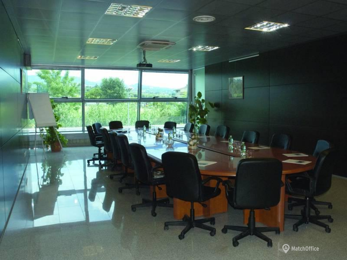 Via Di Grotte Portella 6 Sala conferenze da affittare in Via di grotte Portella 6/8 MatchOffice.it