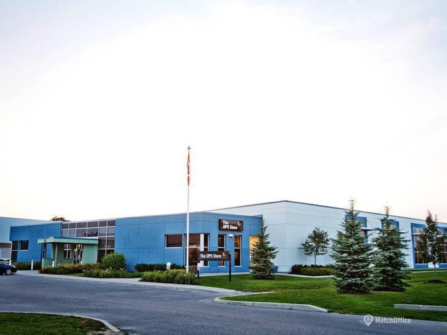 CoWorking Office on 92 Caplan Avenue, Barrie, ON for Rent