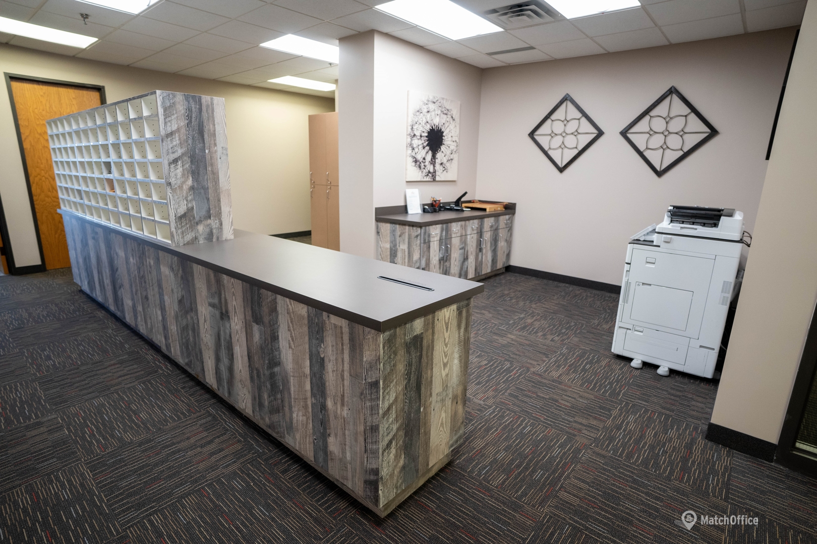 Coworking Space on Wayzata Boulevard 5775, St. Louis Park, MN for Rent