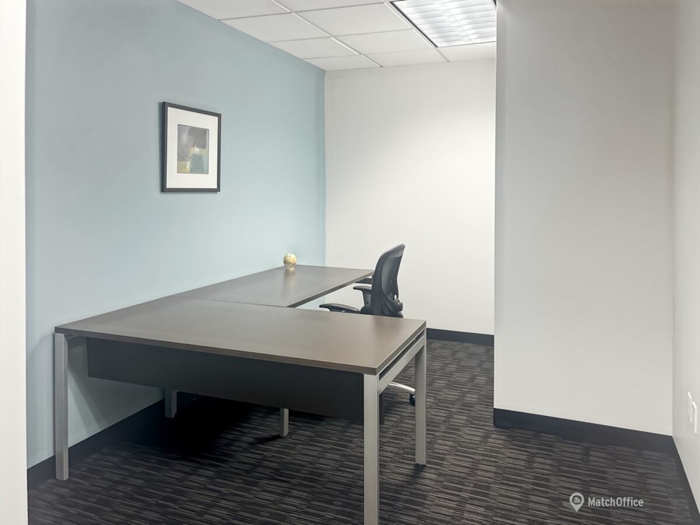 Shared Workspace on 400 Renaissance Center, Detroit, MI for Lease ...