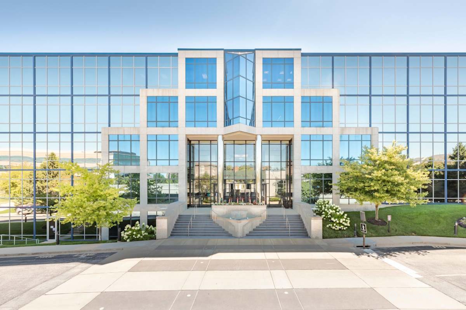 Coworking on Two CityPlace Drive CityPlace Two, St. Louis, MO for Rent ...