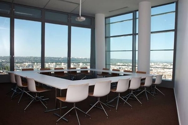 Salle de réunion à louer à Courbevoie